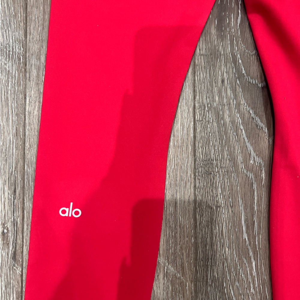 ✨ALO LEGGINGS brand new✨